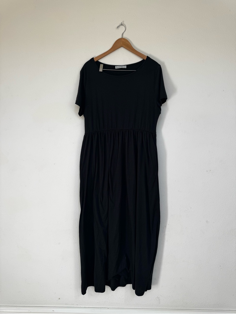 Black Short-Sleeve Maxi Dress